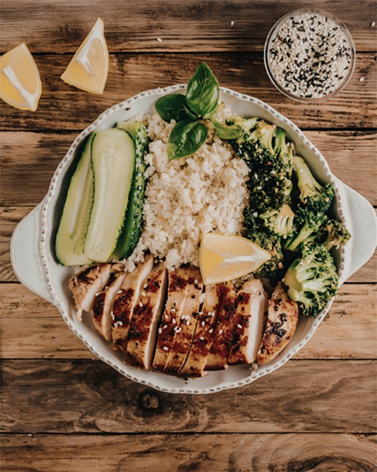 Hormoonvriendelijke powerbowl met wilde zalm